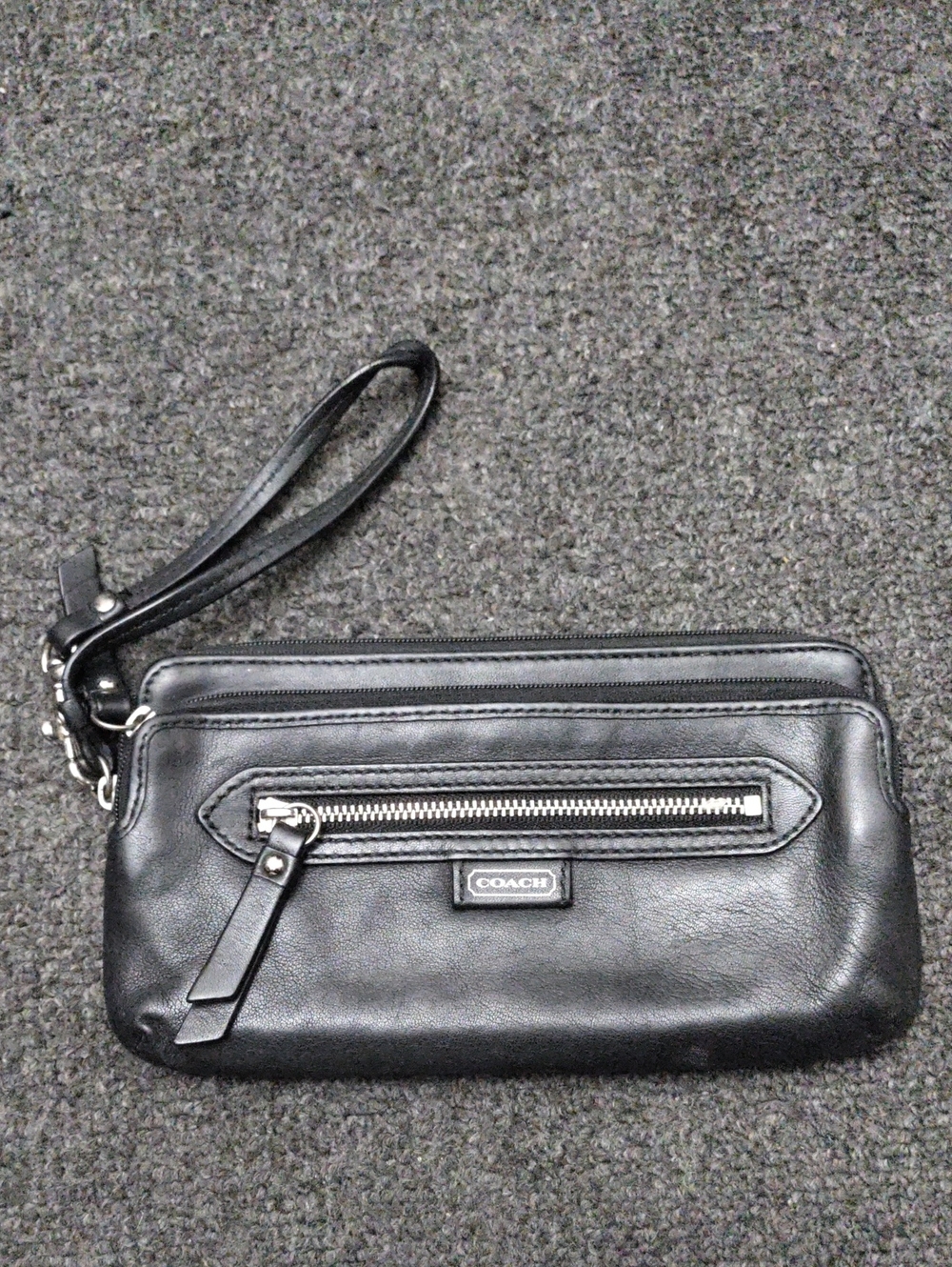 Coach Vintage Black Leather Triple Zip Wristlet Clutch